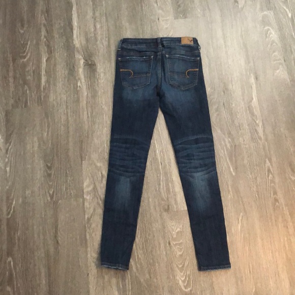American Eagle Dark Washed Jeans - Picture 3 of 3